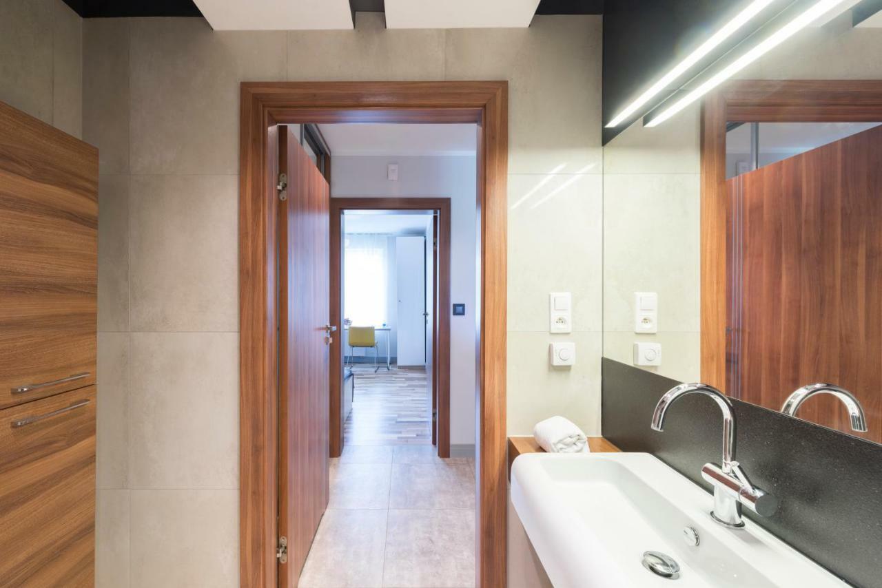 Apartament Kalinowo Golf - Salon Z Opcja Spania, Kuchnia I 2 Sypialnie, 1-6 Osob ニエスリツェ エクステリア 写真